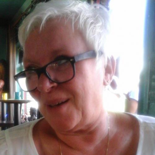 Gratis daten met 58-jarig dametje uit Oost-Vlaanderen